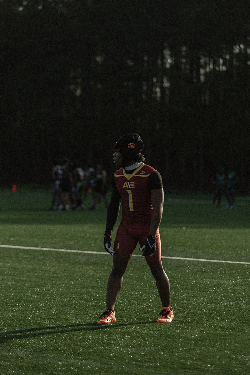 i love being the underdog yall can have the hype. psa spring ball otw !! @CollinsHillFB @CoachBeck56 @SwickONE8 @coachMMartin54 @JBeverlyCoach @Frfountain2002 @JeremyO_Johnson @On3Recruits @ExpoRecruits @RecruitGeorgia @deucerecruiting
