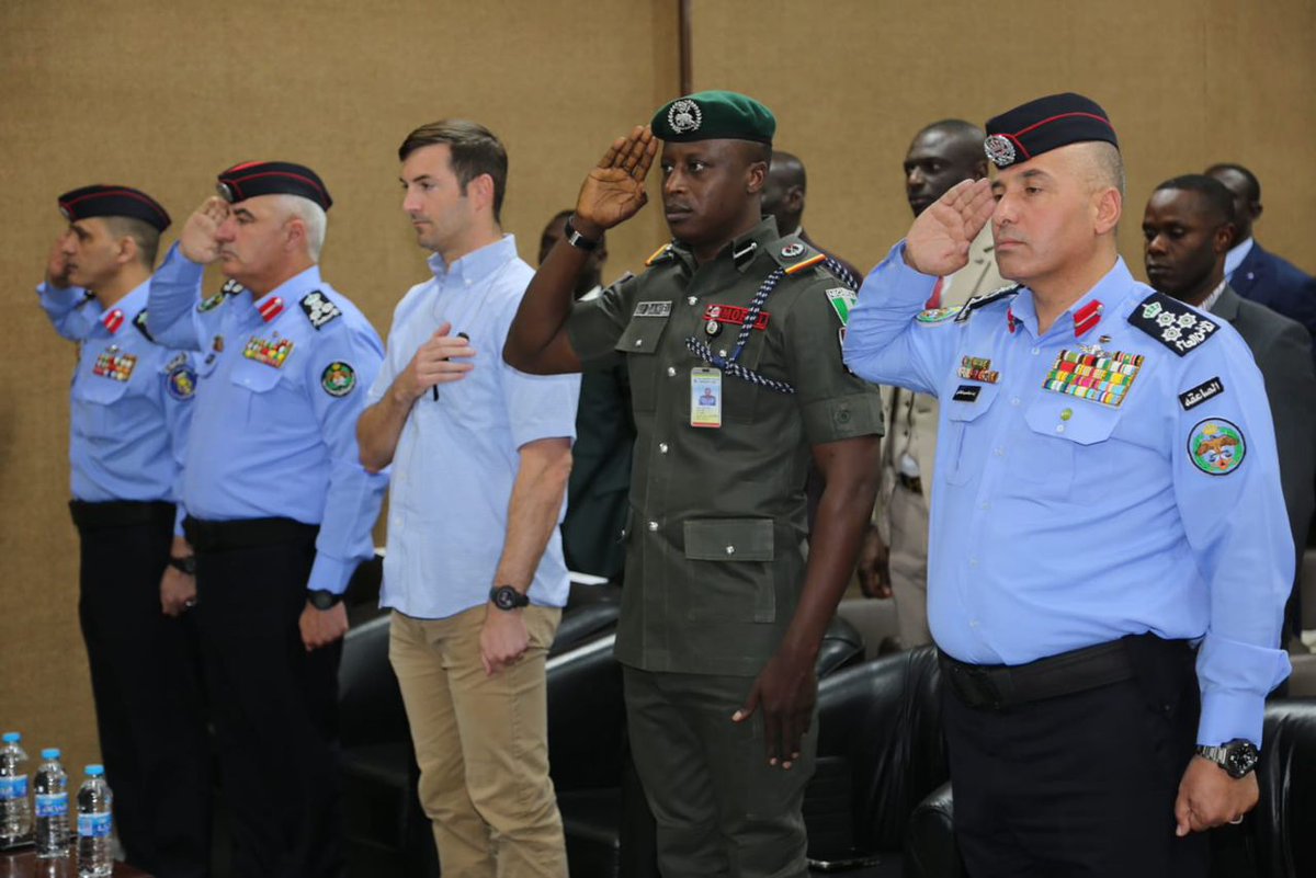Nigeria Police Force Emerges Best At US Training Programme In Jordan

Officers of the Nigeria Police Force have emerged the best at the  US Special Program for Embassy Augmentation Response team mission at Jordan.

The training which was designed to enhance the team’s skills in