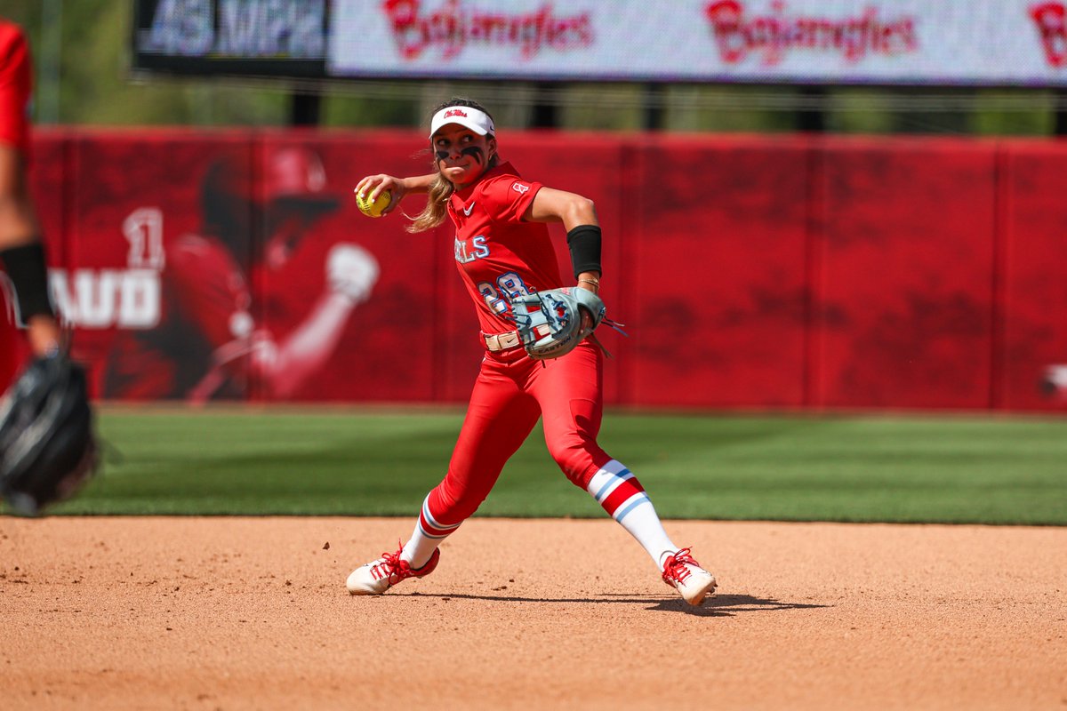 END 6 | Headed to the seventh. Ole Miss 1, #14 Alabama 5