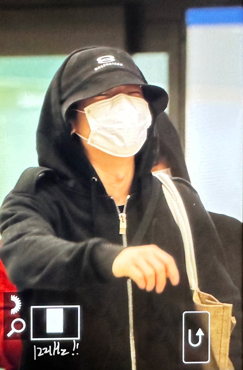 240408 ICN 새벽비행 수고해쏘🥺 #BOBBY #바비 #김지원 #バビ #iKON #아이콘