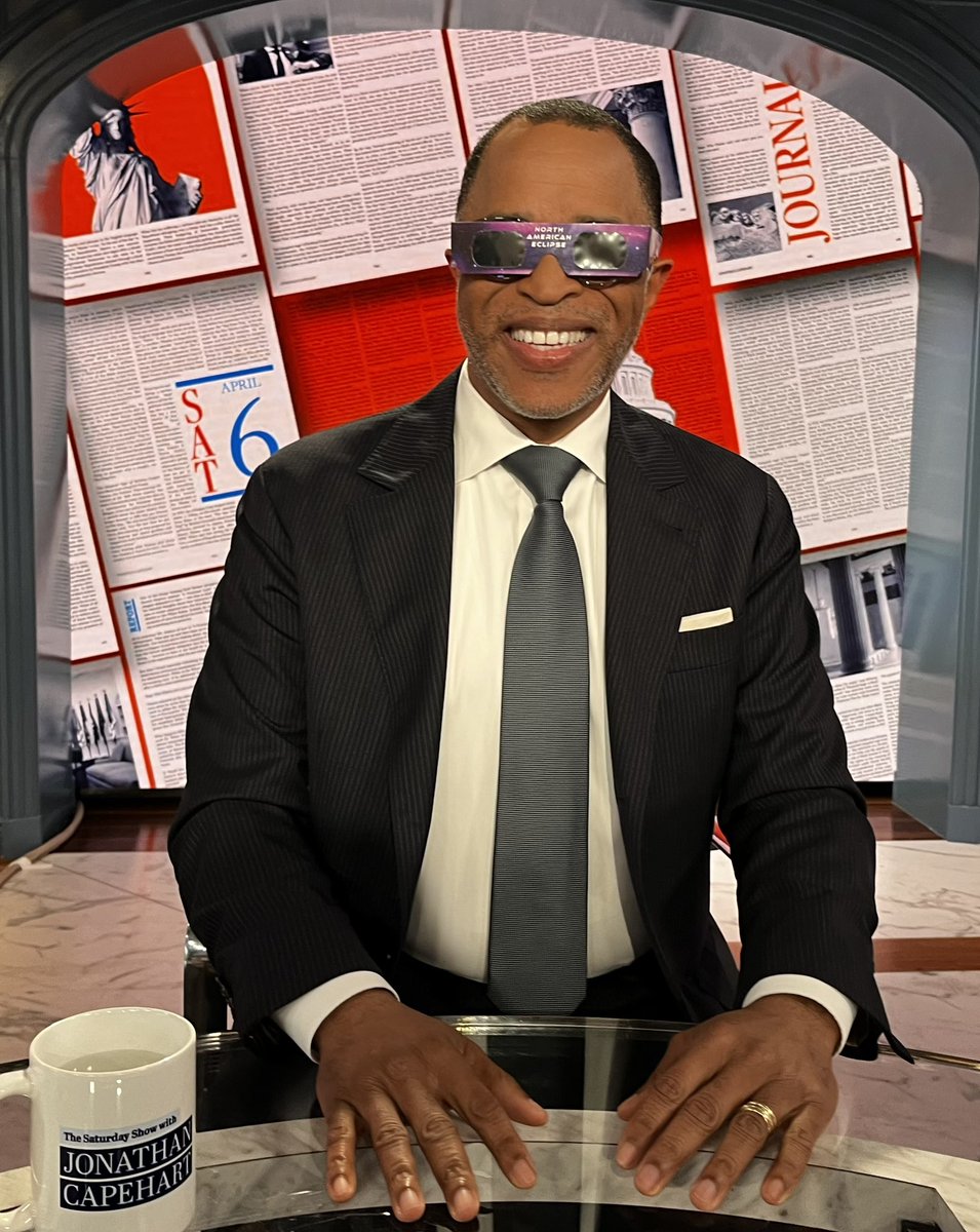 the #sundayshow starts at 6 pm ET! catch all you need to know about monday’s #eclipse with @capehartj, only on @MSNBC. see you soon!