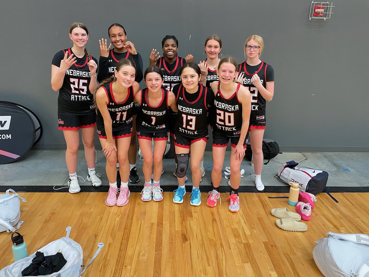 Congrats to 15 Rise Darrin on winning their division at the Takeoff tourney this weekend in Lincoln!