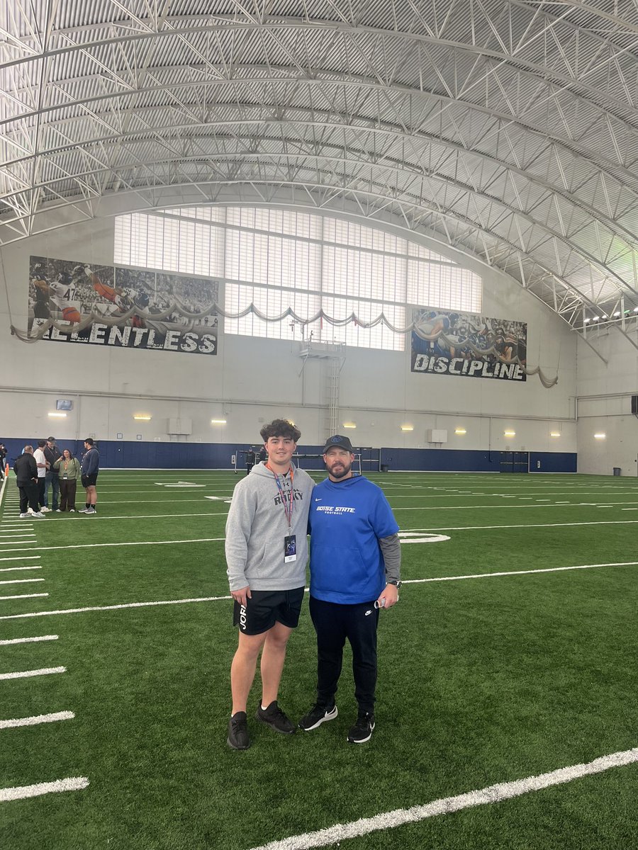 Thanks for having me @BroncoSportsFB I had a great time the facilities and coaches were amazing. @CoachChinander @kyleyoung_BSU @Coach_SD @BrandonHuffman @jake_pele @Coach_Taufalele @208ITTA @PrepRedzoneID