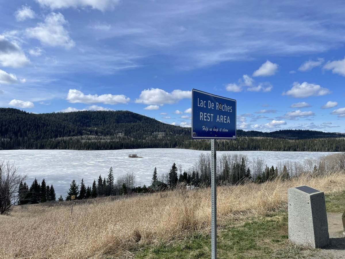 Wonderful road trip listening with Mr. Lee and Tom Bennett. Beautiful view at Lac De Roche!