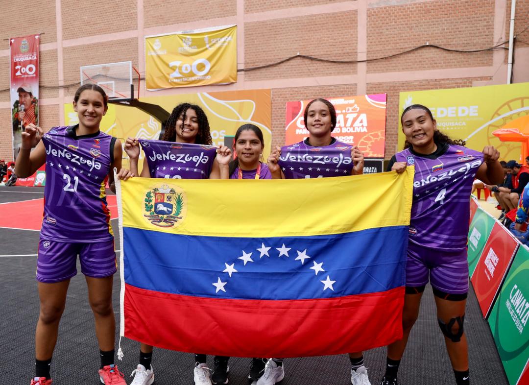 ¡Oro para Venezuela en el Baloncesto 3x3 femenino! 🥇🏀 La selección nacional venció 14-10 en una final electrizante a Chile para elevar el tricolor a la posición más alta de los I Juegos Bolivarianos de la Juventud Sucre 2024. #juegosbolivarianosdelajuventud #Sucre2024