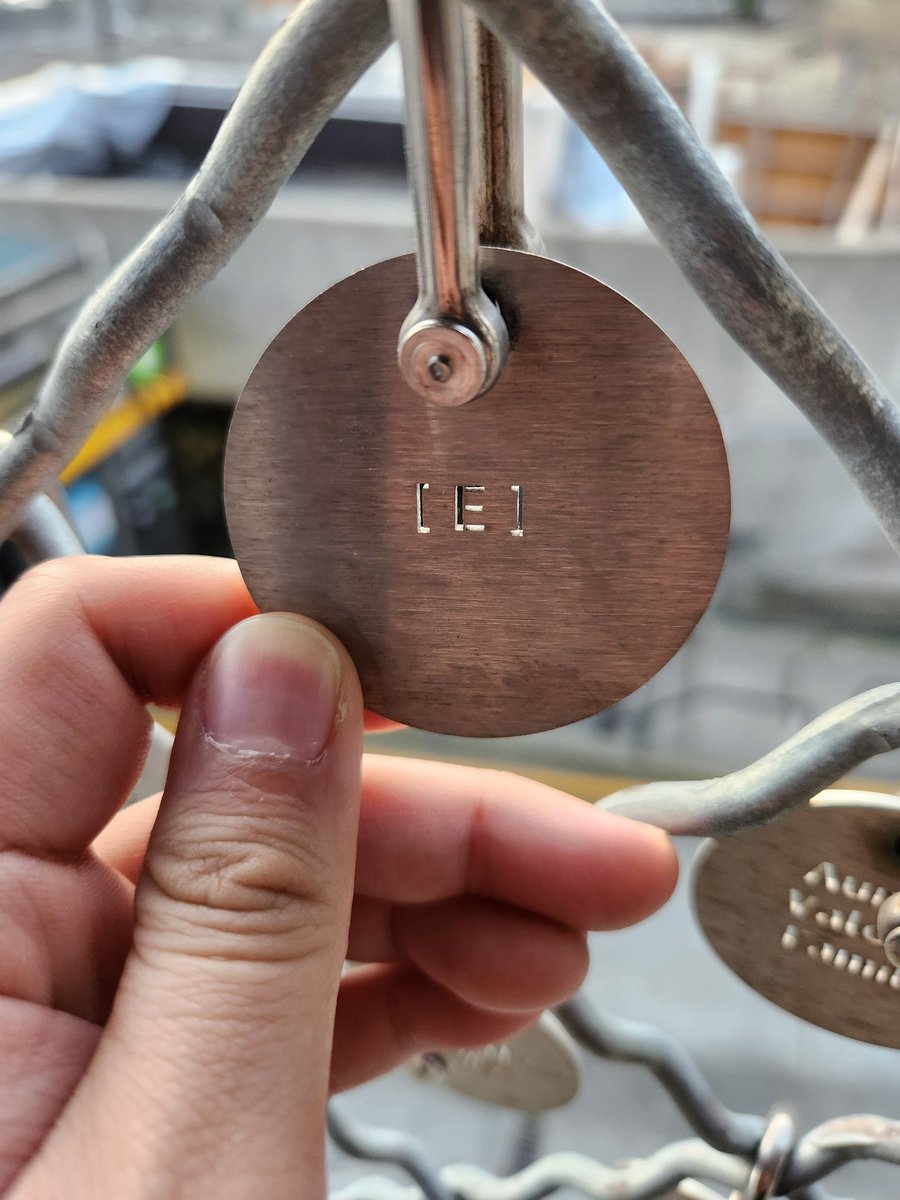 Johnny Le tweet media