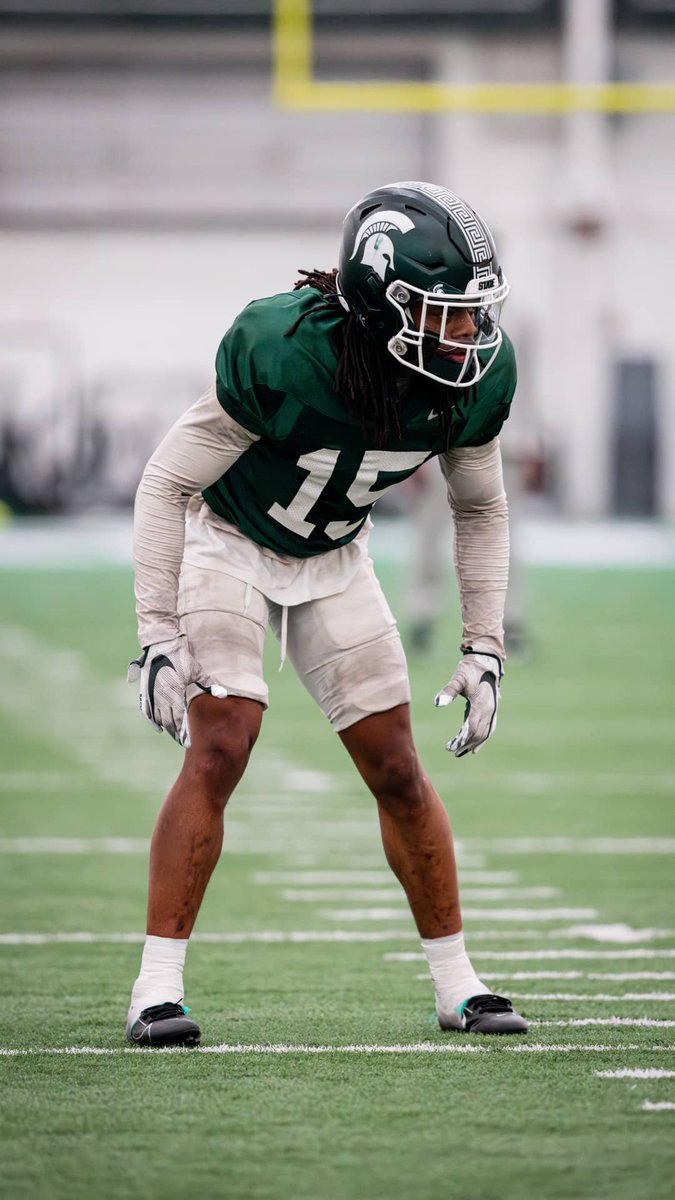 Gelo_Grose's tweet photo. #15 Angelo Grose
#30 Aveon Grose
Michigan State Spring Football https://t.co/RkSDxAzAsr