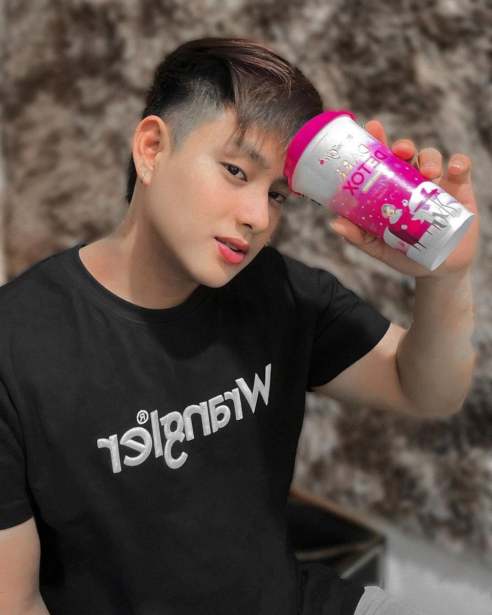 darkdetoxmain's tweet photo. Experience the natural boost of Dark Detox Coffee and fuel your body with the energy it needs for a fit, healthy lifestyle. 😍 

#BrilliantCafeDarkDetoxCoffee 
#BrilliantSkinEssentials https://t.co/S4Rnc4UrLU