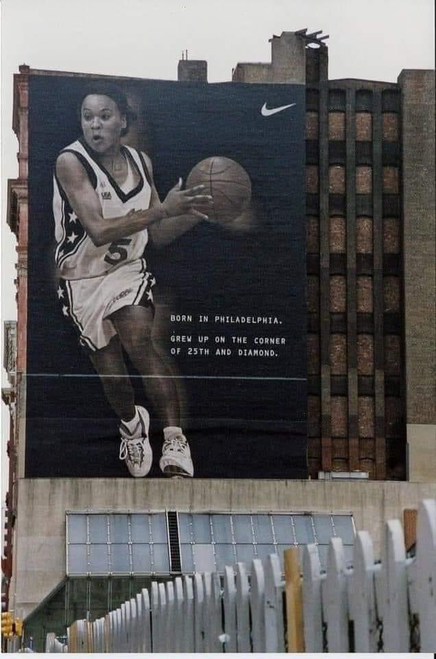 That's right, Dawn Staley @dawnstaley is Philly Made. Congrats Coach! #3timeNCAAChampion #undefeated #Phillyproud