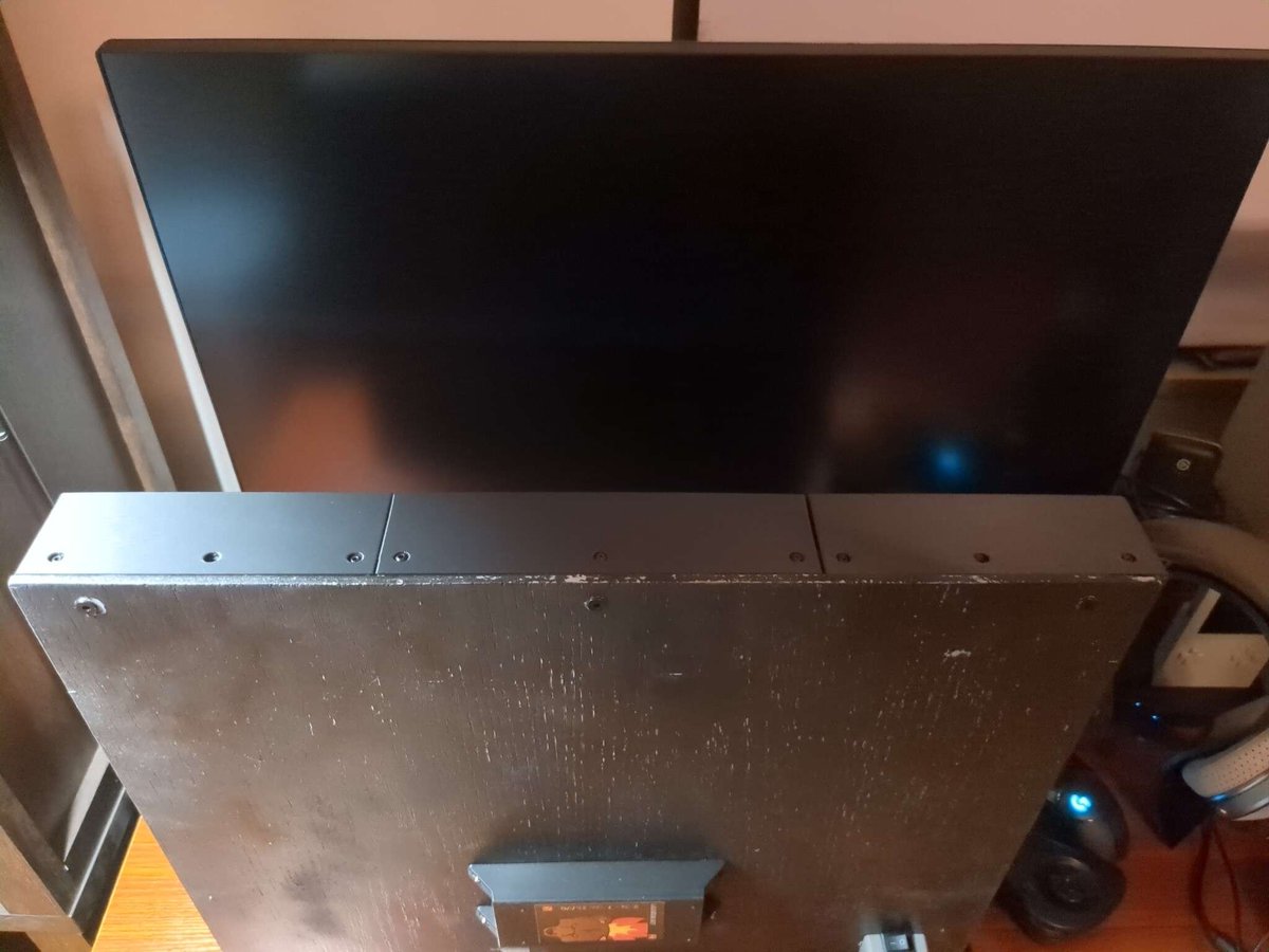 For Sale: 21.3' LG 'iPad Display'. Resolutions upto 2048x1536, lag free, and 'freesync' capable up to 63Hz. This has a custom enclosure designed by @collingall and is the same panel he's previously shown. Asking $825.00 USD (total cost); shipped CONUS.
