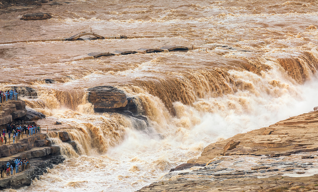 CGTNOfficial's tweet photo. Do you know what river is called "the Mother River" in China?

The answer is the Yellow River, which runs through seven provinces and two autonomous regions in China from west to east. #PeonyForum2024

Originating from the Qinghai-Xizang Plateau, the Yellow River is the second-longest river in China and is usually deemed the cradle of Chinese civilization. In ancient times, the river carried tons of loess, part of which was deposited at the bottom of the channel, and the sedimentation formed the vast land. The ancestors living near the basin applied the flowing water to irrigate the land and develop plantations, which paved the way for the growth of Chinese civilization.

As one of the cities by the Yellow River, Heze in east China's Shandong Province will hold the World Peony Conference from April 8.

Have you been to any cities along the river? Share with us your photos in the comment section.
