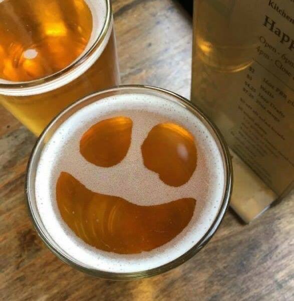 When your beer is happy to see you... #NationalBeerDay = April 7 #SessionBeerDay