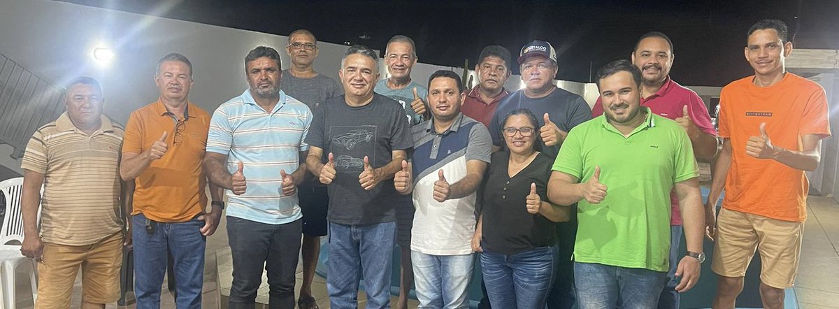 maviorocha's tweet photo. Em Esperantinópolis, participamos da reunião da fé Brasil , com os vereadores Nenê (PV)e Leandro ( PV) Vereador Vinícius ( PCdoB ), Dr. Yago ,Francinaldo e demais líderes , fé Brasil terá presidência no município ,sobre comando do vereador Vinícius . @marciojerry @pcdob_oficial https://t.co/gXZ0rHFSI3