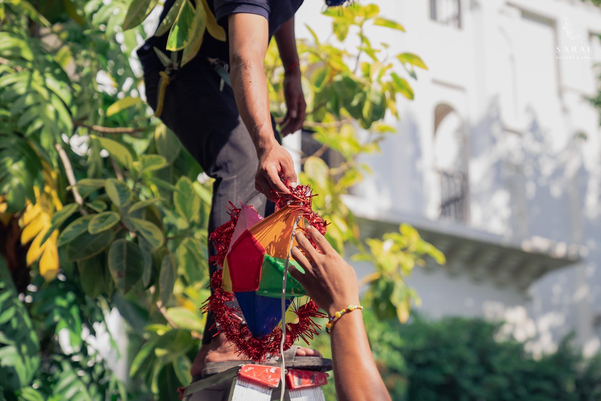 SaraiResort's tweet photo. Preparing for Khmer New Year with festive decorations! Stay tuned for the colorful celebration ahead
.
.
.
https://t.co/Tl9nhTWjez
𝐓𝐞𝐥 : (+𝟖𝟓𝟓) 𝟗𝟑 𝟗𝟔𝟐 𝟐𝟎𝟎
𝐖𝐚𝐭 𝐃𝐚𝐦𝐧𝐚𝐤 𝐕𝐢𝐥𝐥𝐚𝐠𝐞 𝐒𝐚𝐧𝐠𝐤𝐚𝐭 𝐒𝐚𝐥𝐚 𝐊𝐨𝐦𝐫𝐞𝐮𝐤   𝐒𝐢𝐞𝐦 𝐑𝐞𝐚𝐩, 𝐂𝐚𝐦𝐛𝐨𝐝𝐢𝐚 https://t.co/TpXSs7J9eu