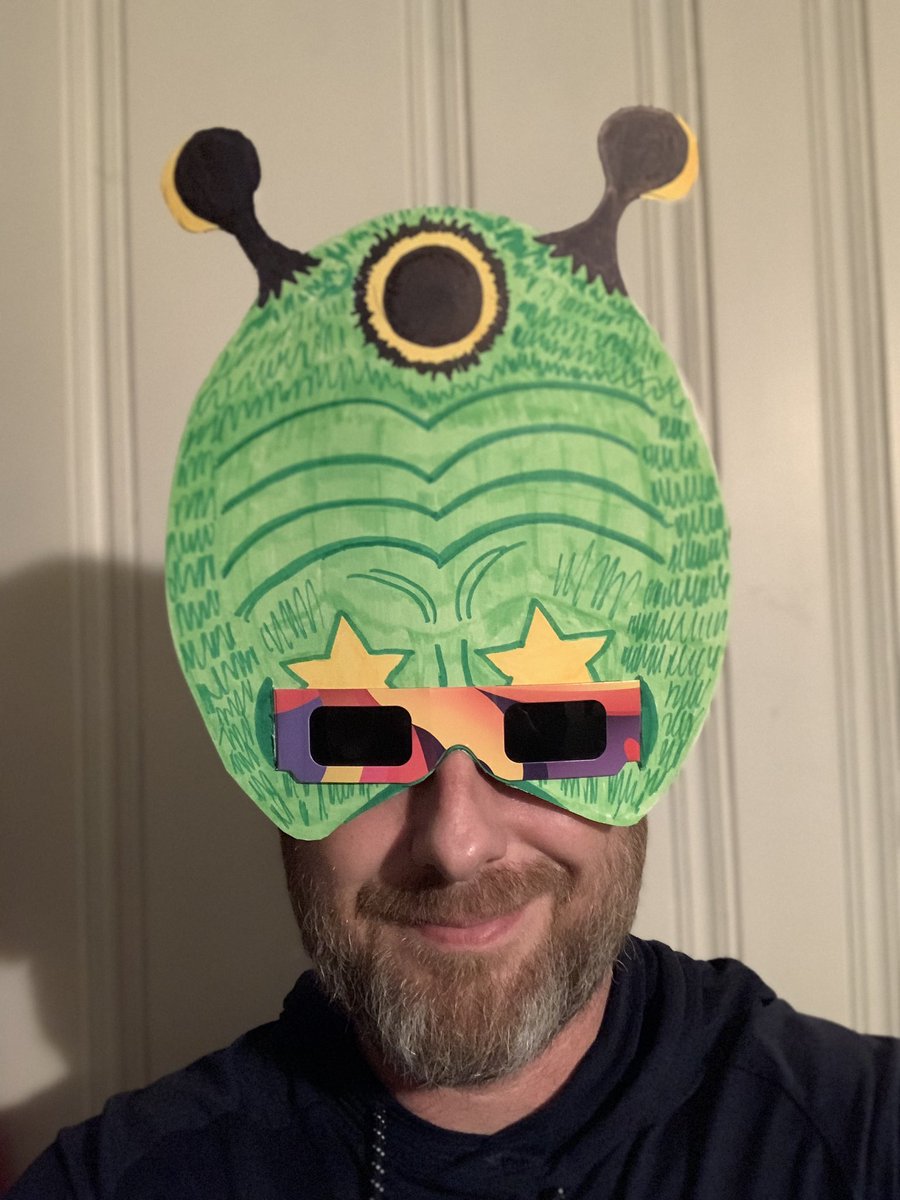 Matlock_Rogers's tweet photo. Y’all just thought y’all were ready for the eclipse… 😎 https://t.co/U8Fdkqa0Wy