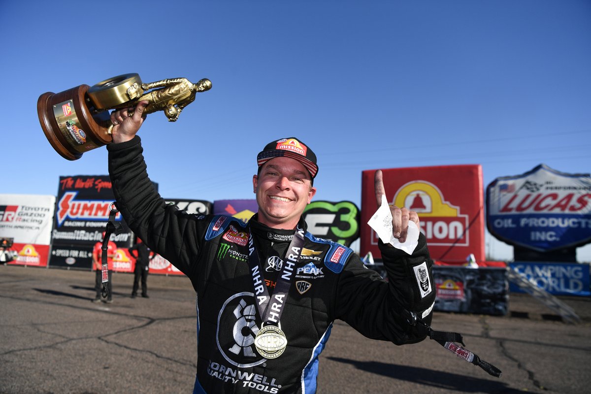 FIRST Funny Car Wally for @prockrocket_tf! He becomes the 19th driver to win in both nitro categories.

#ArizonaNats • @JFR_Racing • @MissionFoodsUS • RaceFMP