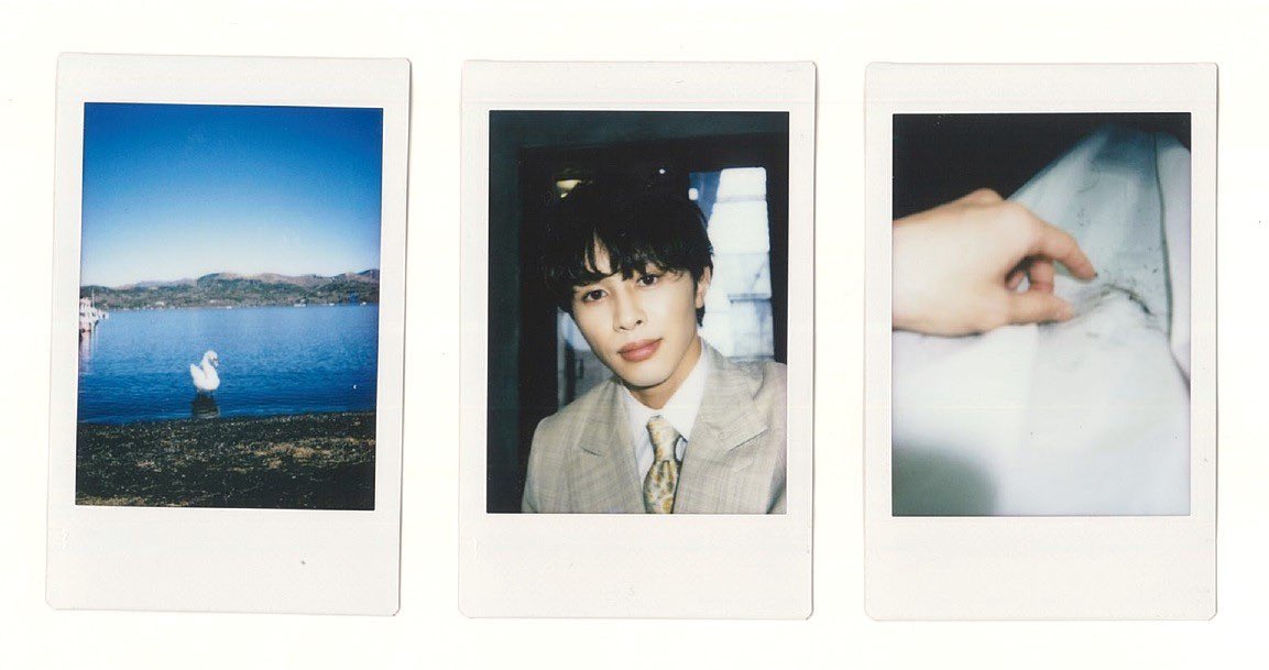 Emo_miu's tweet photo. ＼✨本日4/8(月)発売✨／
【#草川拓弥】最初のフォトブック『#辻褄』ついに発売📗📸

🌱収録写真公開。
🌱世界に1枚のチェキプレゼント公開。
🌱"裏帯"のメッセージ公開。

⏬詳細はコチラ
🔗https://t.co/4AIoBPt6Em

@takunico_staff
#つじつまの合わない草川拓弥
@sd_bt #超特急 #タクヤ #Emomiu https://t.co/ZBREputJL1