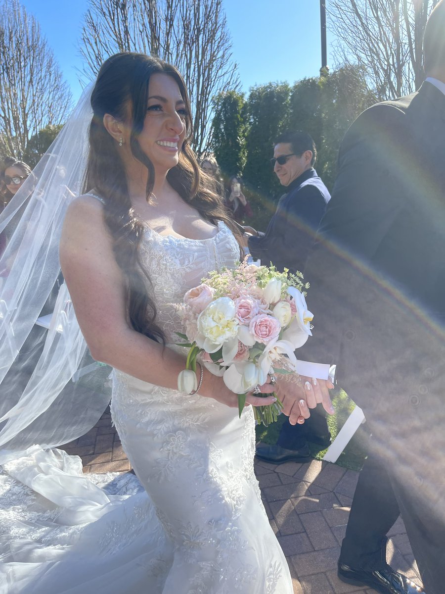 Congrats to our very own @MsBimonte on her stunning wedding to the equally wonderful Andres!! Wishing you both a lifetime of happiness! <a href="/MineolaGuidance/">Mineola High School Guidance</a>