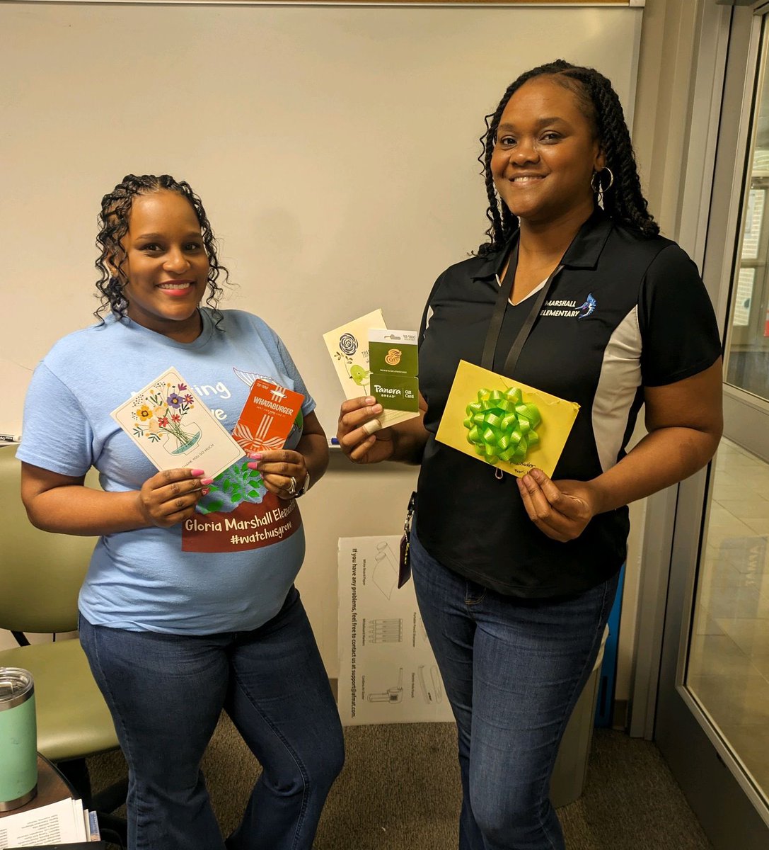 Angela Miller tweet media