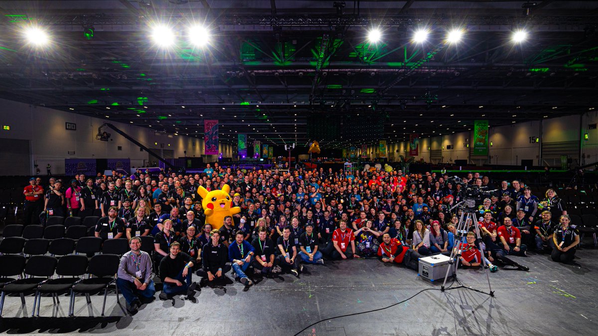 That's a wrap on #PokemonEUIC! Here's a huge thank you to all the staff and crew that helped make these last few days happen ♥ Next IC stop: New Orleans! 🙌