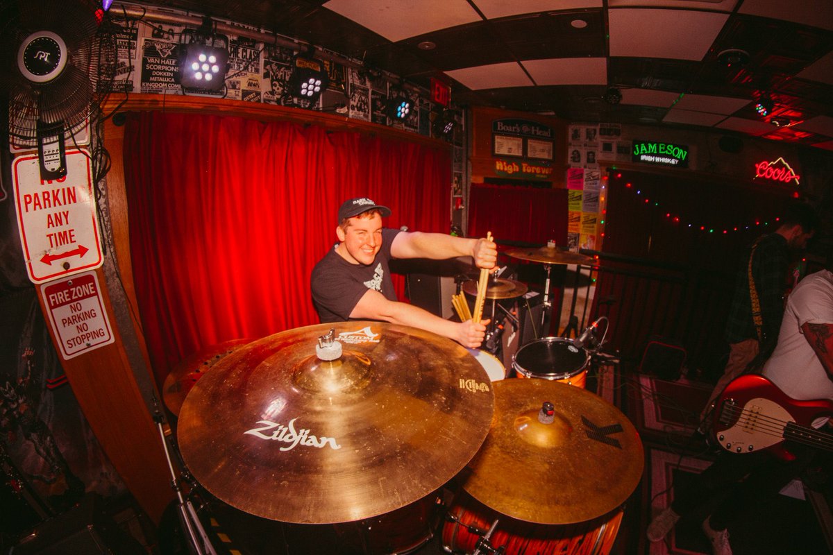 artuhhh's tweet image. @maintenance914 @ the garage at Lucy’s 

📸📸📸