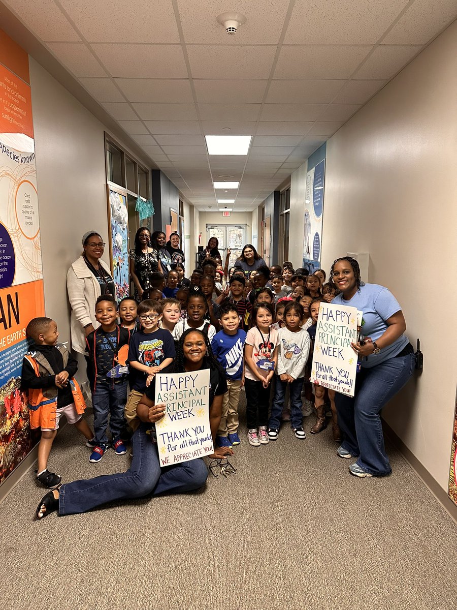 Angela Miller tweet media