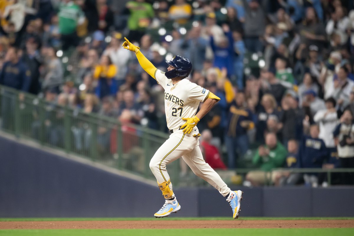 Brewers tweet picture