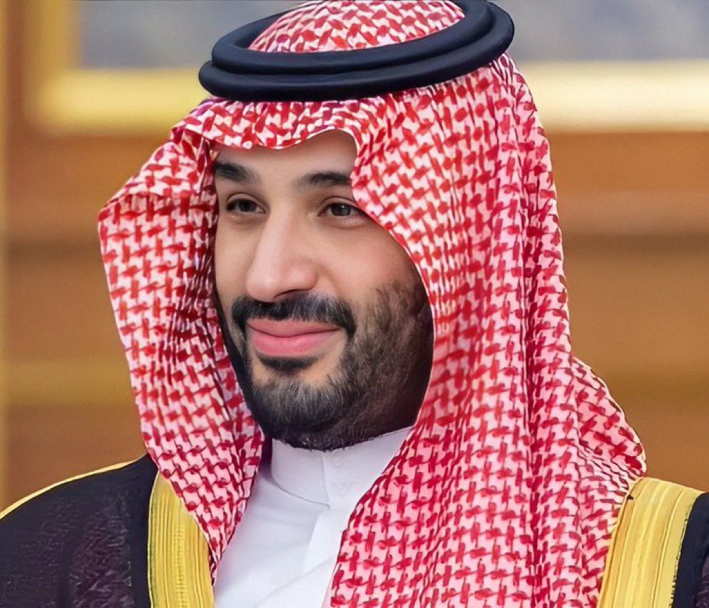 سبعُ سنين خُضر  💚
عسى الله يديمها ويديم ابو سلمان لنا 🙏🏻

#محمد_بن_سلمان_بن_عبدالعزيز