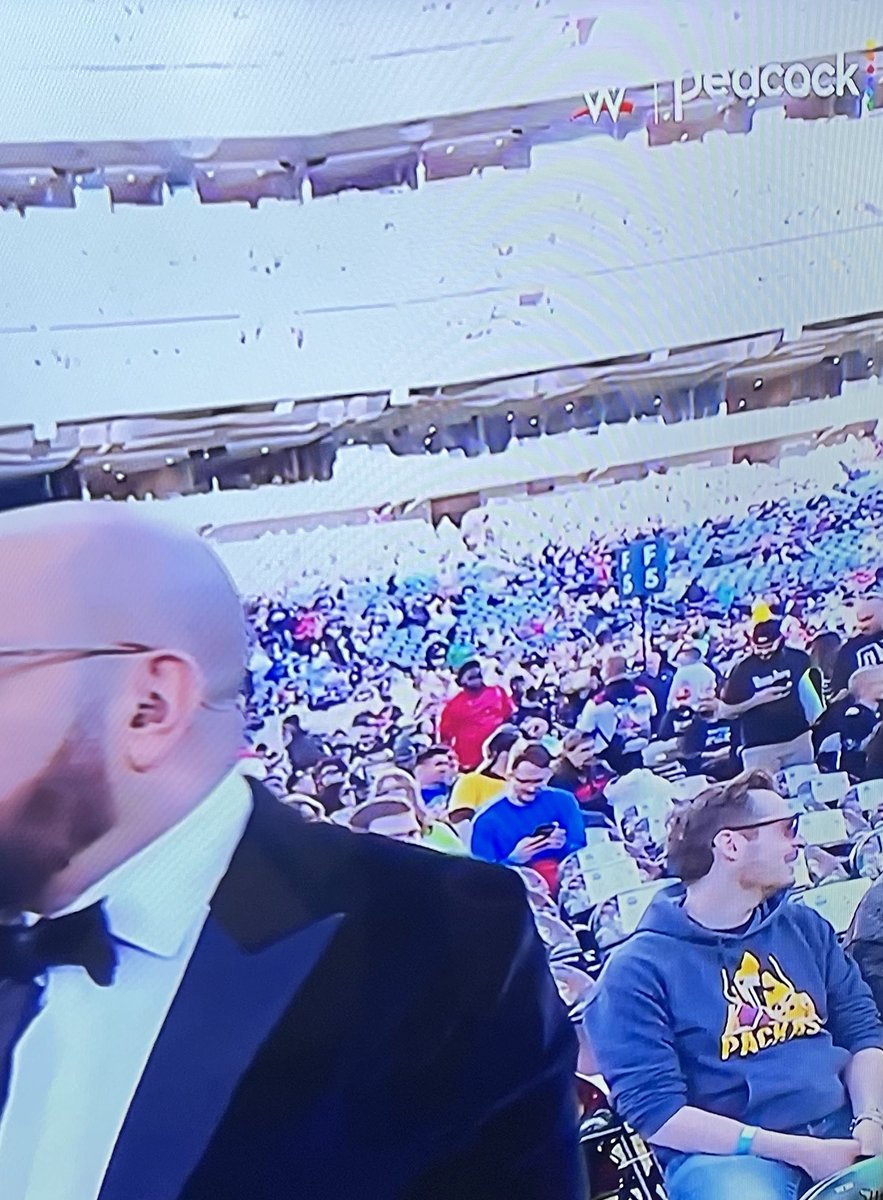 Noalien4's tweet photo. @tomgrossicomedy This you? https://t.co/9LJ7KtoAW8