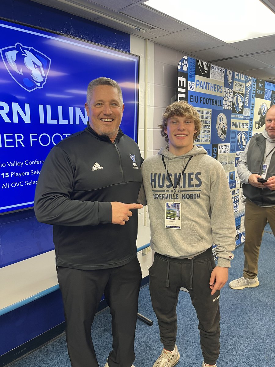 Thank you @Coach_TPugh for inviting me out. Had a blast @EIU_FB @FB_Coach_Wilk @HuskieFB @tncuniversity @EDGYTIM @PrepRedzoneIL @Coach_Arthurs90