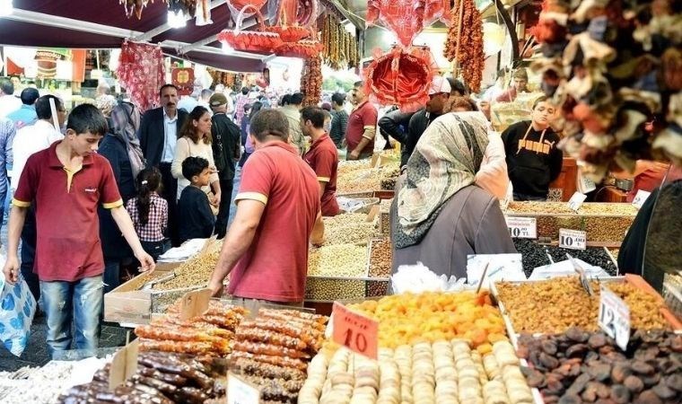 Gözler arife gününde... Yüksek fiyat ve düşen talebe karşın bayramda cirolarda yüzde 25 artış bekleniyor cumhuriyet.com.tr/turkiye/yuksek…