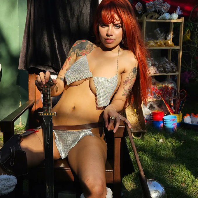 Red sonja BR #redsonja #conan #conanbarbaro #cosplayredsonja #ruiva https://t.co/ty1AIaJ0p7<a href="/tag/redsonja"class="tags">#redsonja</a><a href="/tag/conan"class="tags">#conan</a><a href="/tag/conanbarbaro"class="tags">#conanbarbaro</a><a href="/tag/cosplayredsonja"class="tags">#cosplayredsonja</a><a href="/tag/ruiva"class="tags"><span>#ruiva</span></a>