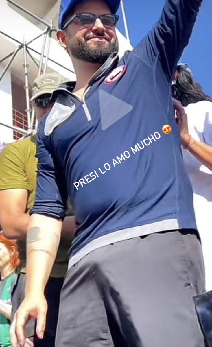 conceaburrido's tweet photo. Otra paja que le voy a dedicar a nuestro Presi Boric 🤤🤤🤤😏😏😏 https://t.co/ZJnp8kXnYd