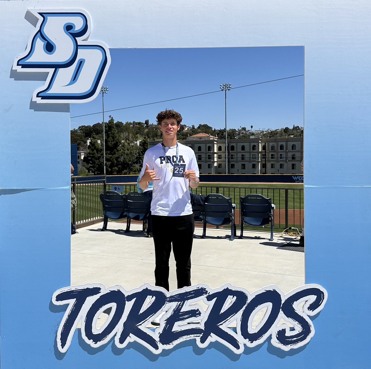 Had a great Junior Day Visit @USDFootball today! Thank you to @madbacker56 @coachsweetlou @coach_MAponte @Coach_Heffler for showing us the campus. Looking forward to competing at the prospect camp! @steverausch17 @AZKicking @Chris_Sailer @SOAZFootball @gridironarizona