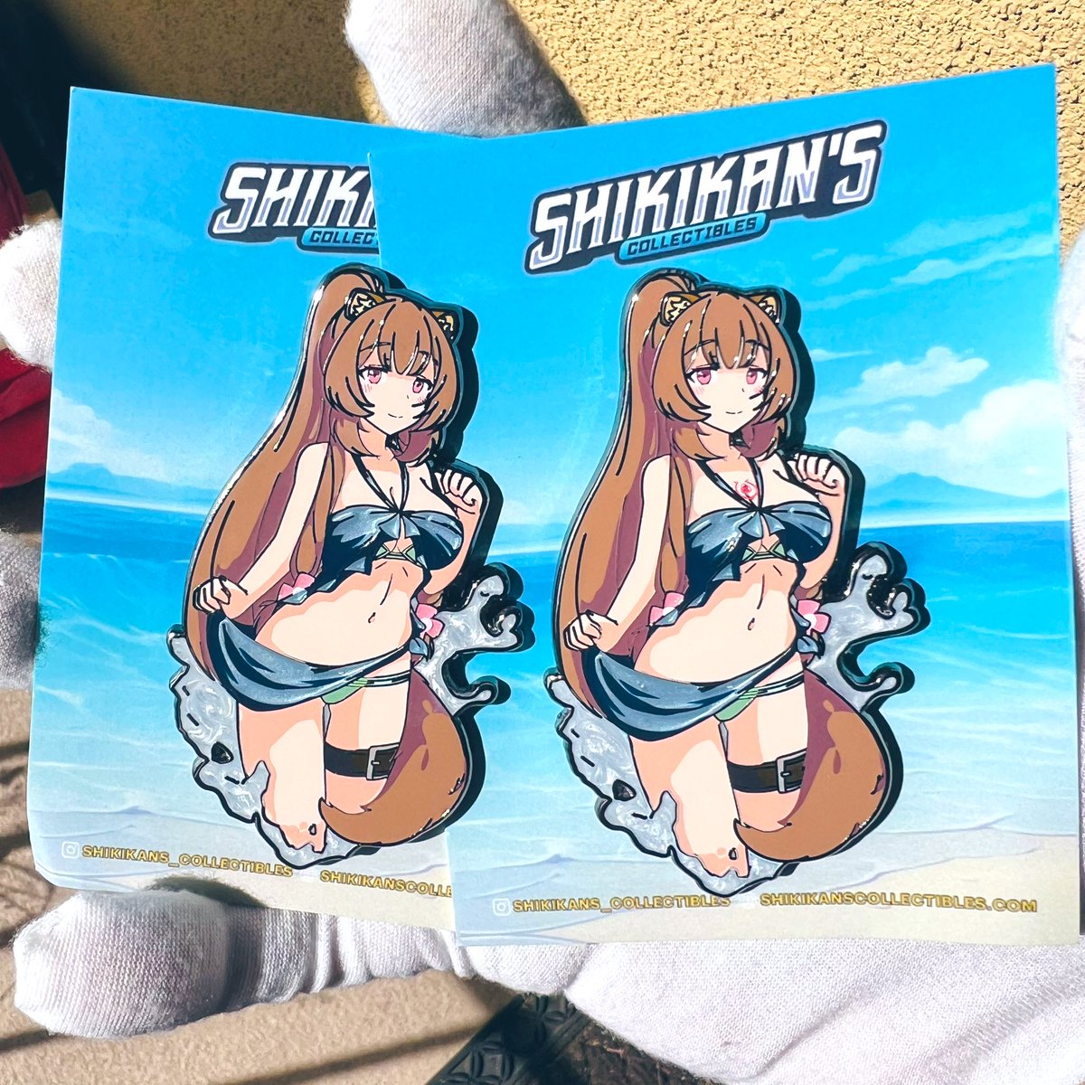 Offering a mix of gold or black nickel, glitter, pearl, no effect swimsuit, w/ or w/o slave crest

shikikanscollectibles.com/product/cute-r…

#raphtalia #enamelpins #shieldhero #shikikanscollectibles
