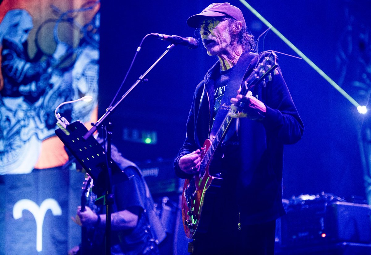 Here is a photo gallery of Hawkwind at the O2 Academy in Glasgow tonight.

flickr.com/photos/musical…