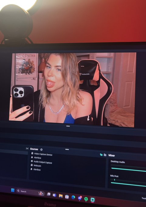 about to announce something huge https://t.co/ORRGuBDhfD https://t.co/9Dp84HZBuF<a href="/tag/ucc3"class="tags"><span>#ucc3</span></a>