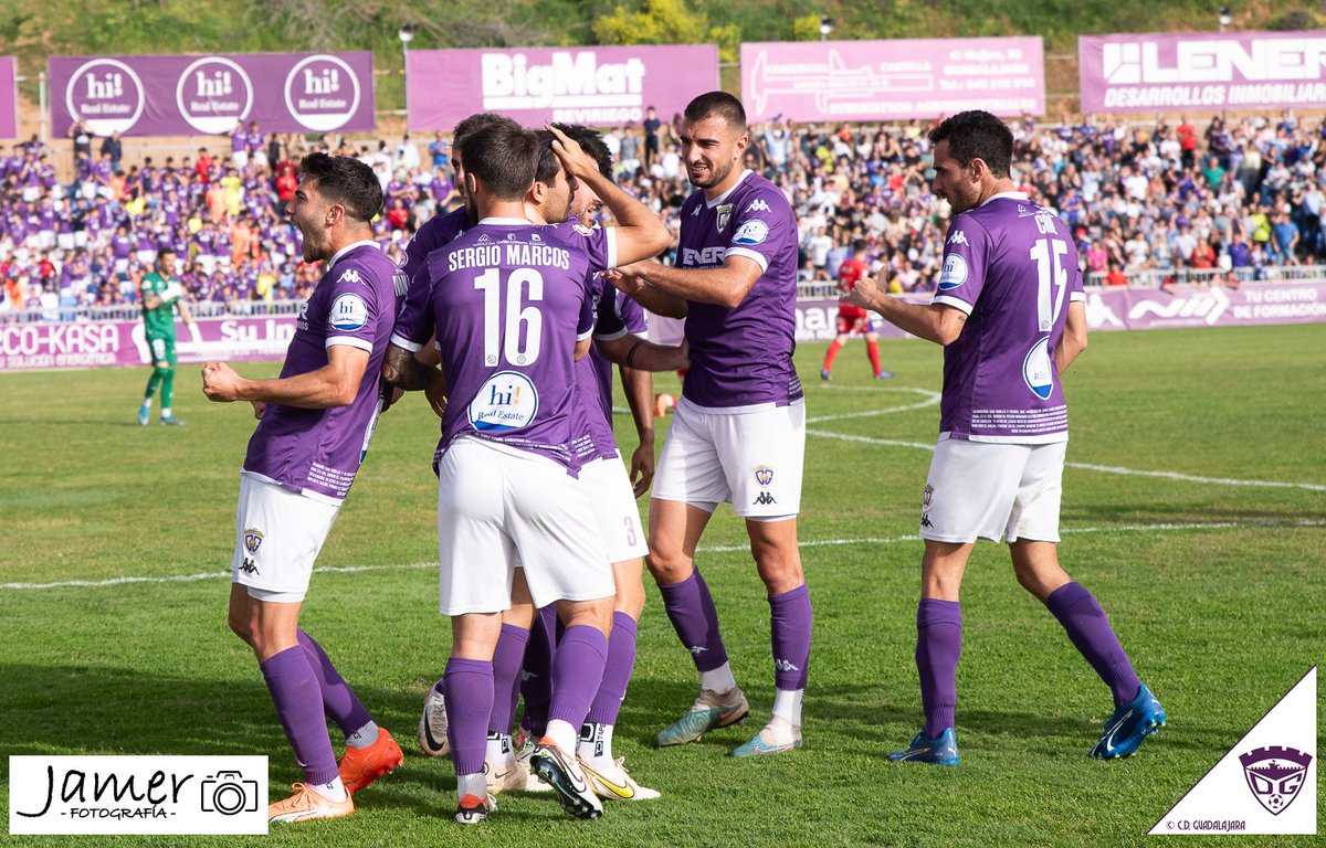deporguada's tweet photo. 🟣⚪️No importa cuando leas esto, un fin de semana más volvió a ganar GUADALAJARA.  🇲🇽

Así se empieza mejor la semana, ¿verdad @Chivas? 

🟣🤝🇫🇷

¡VAAAAAMOS, GUADALAJARA! https://t.co/cxo16DZXhZ