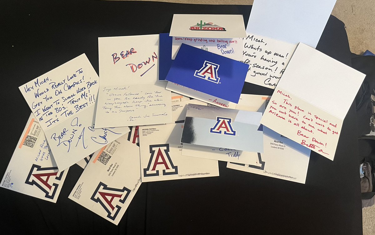 Thanks for the love @ArizonaFBall! @CoachAkina @CoachBrennan @Brettarce84 @Gaizka_UofA @MoellerFootball