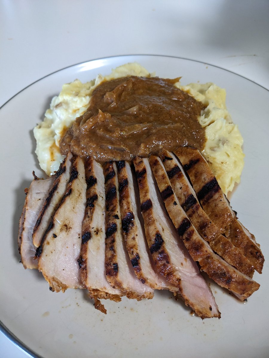gfrommy's tweet photo. When you have everything on hand to make a @foodwishes recipe. I grilled my pork chops but that's just me cooking. This recipe will definitely be in the rotation going forward. #foodwishes #omnomnom #pork https://t.co/Ns6Vd1KFRc