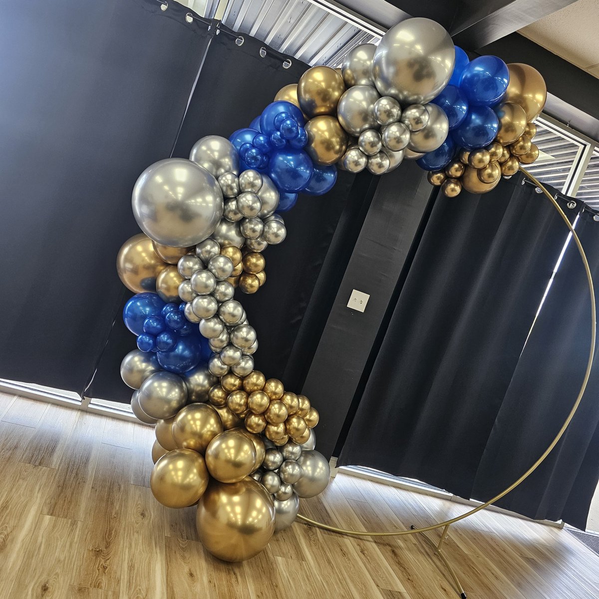 Wishing a #happybirthday to our client!  We loved the color scheme! What is your fav color combination?  Comment below⏬️
.
.
.
#balloons #balloondecor #balloongarland #ballooncolumns #nola #nolapartystore  #nolaparty #nolapartysupplies