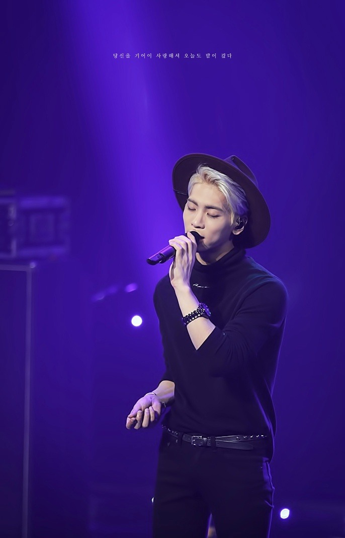 SHINeeWorldAZ's tweet photo. Happy birthday Jonghyun!! Love you forever and always!🩵🌙🩵

#종현이의_서른다섯번째_봄
#HAPPY_JJONG_DAY https://t.co/KTD9kEgQQr