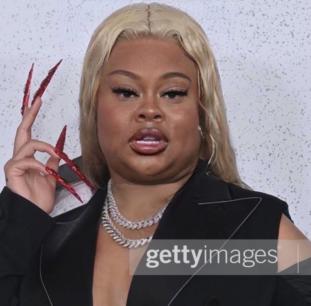 BIG MAMA tweet media