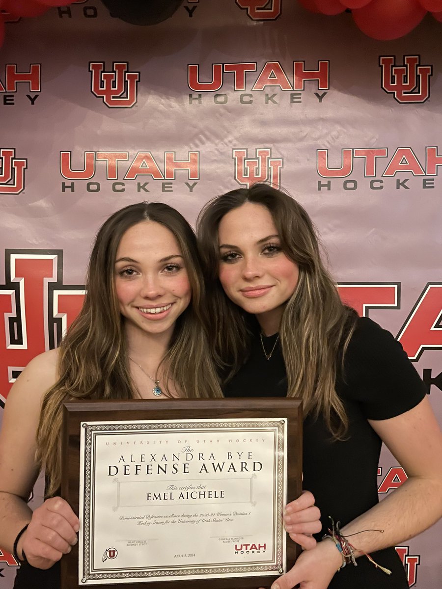 EmelAichele's tweet photo. Won the defensive player of the year award at our end of season banquet :) I’ve never been more excited and proud 🥹 https://t.co/VgwIOmVWRX