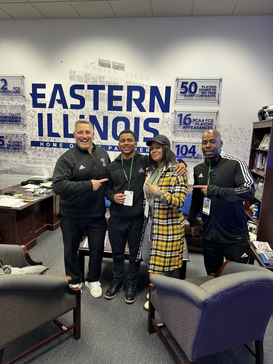 After a great visit at EIU and a great conversation with @FB_Coach_Wilk and @CoachFlemingEIU I am blessed to announce my commitment to Eastern Illinois University @AllenTrieu @RivalsPapiClint @Rivals @Jordanlynch06 @MountCarmelHS @EDGYTIM