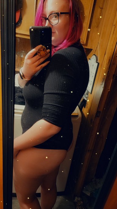 Goddess Synn’s pics and videos