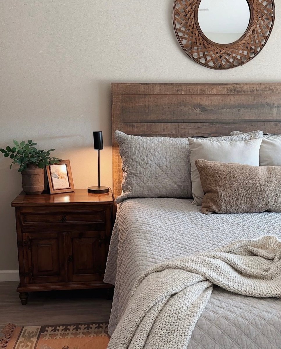 Our Ranier Panel Bed adds the perfect amount of modern rustic vibes to any bedroom oasis 🤎

📸: instagram.com/@sanctuarybysa…

#bedroom #bed #woodenbed #rustic #modern #modernrustic #interior #warmtones #neutrals #bedroominspiration #decorinspo #livingspaces