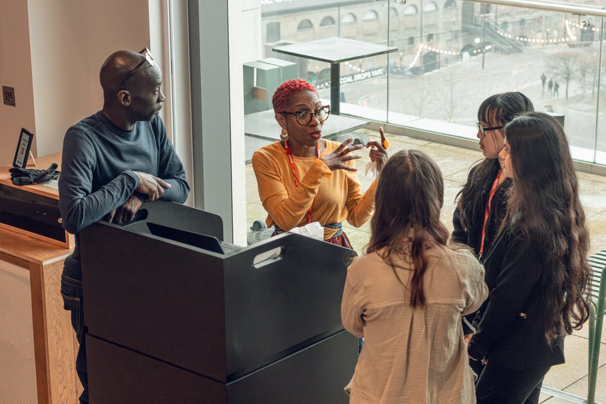 Reach Out 2 Kids tweet media