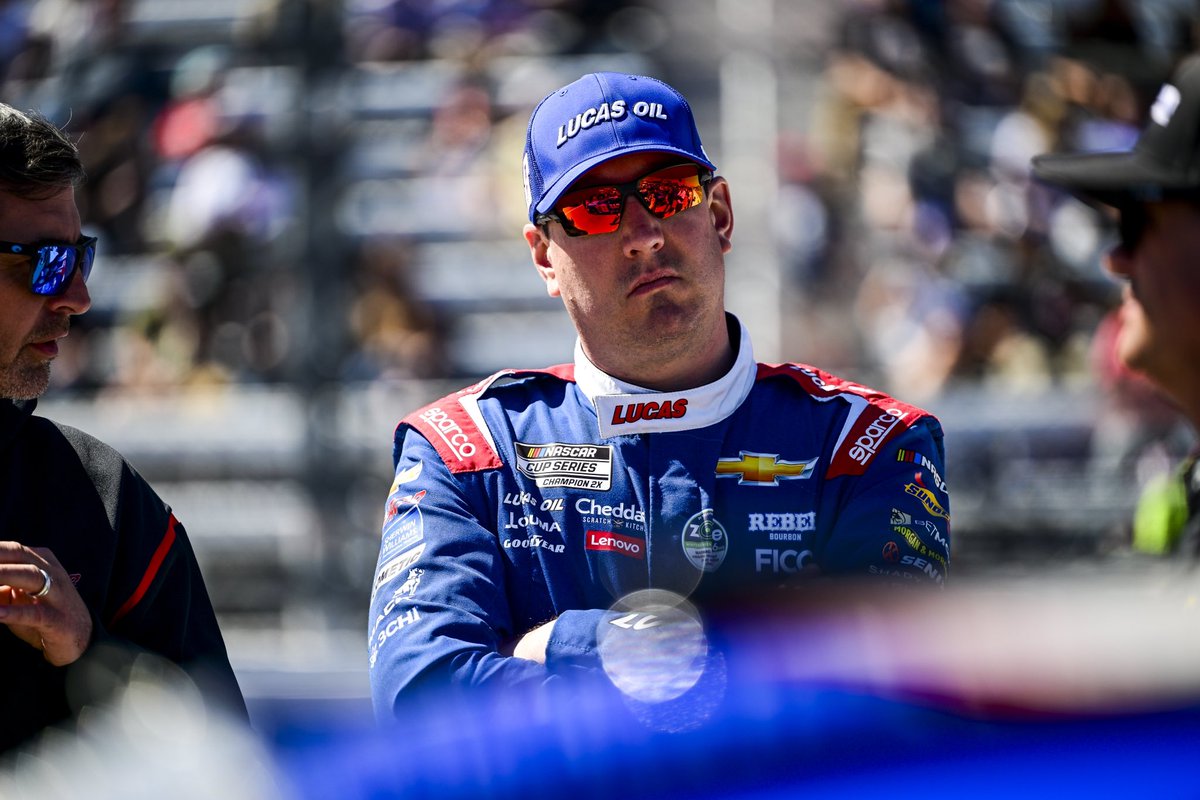 Kyle Busch tweet media