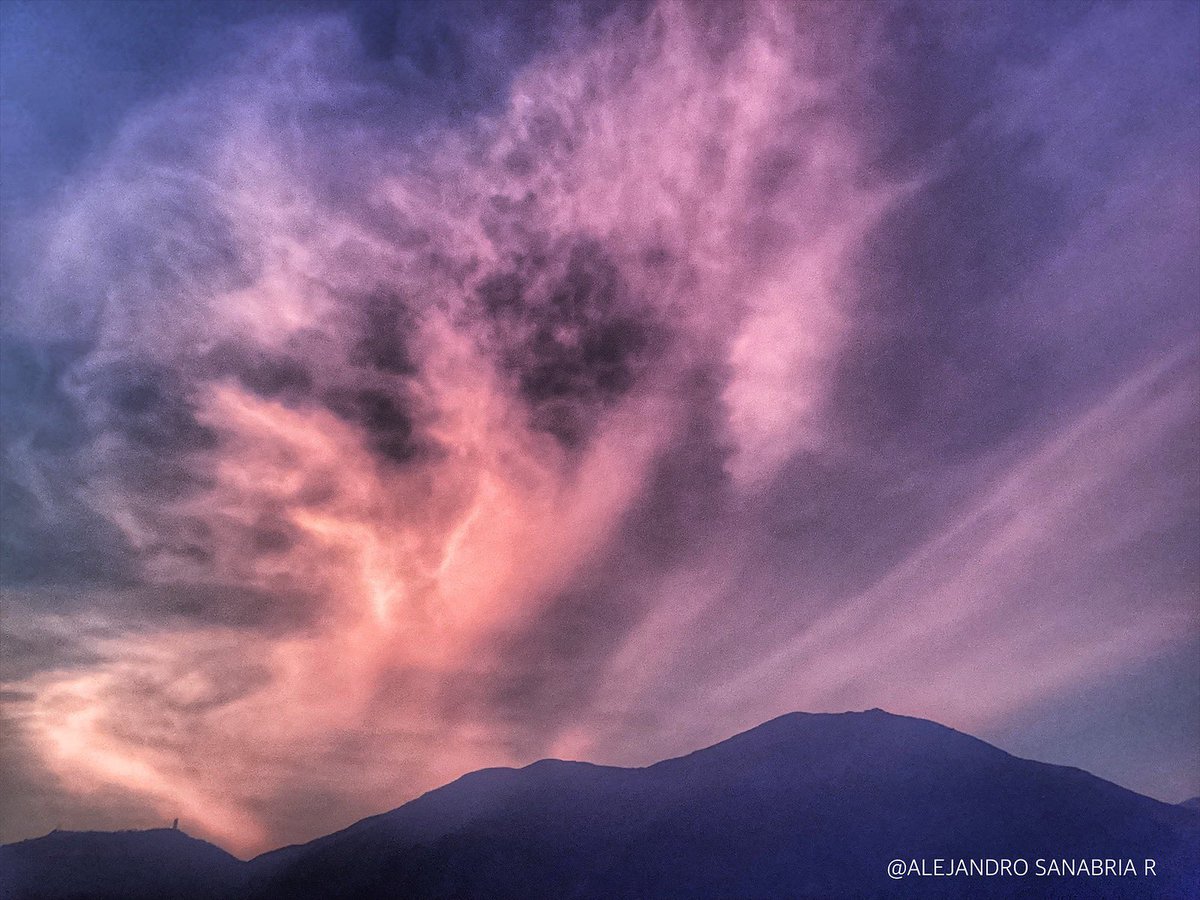 El #Avila atardecer maravilloso #7Abr #Venezuela